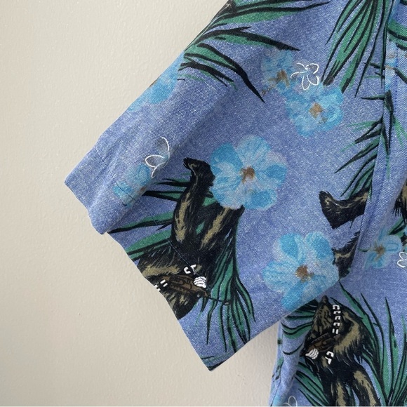 STAR Wars Chewbacca Hawaiian Print Button Up Shirt Small - Picture 5 of 7